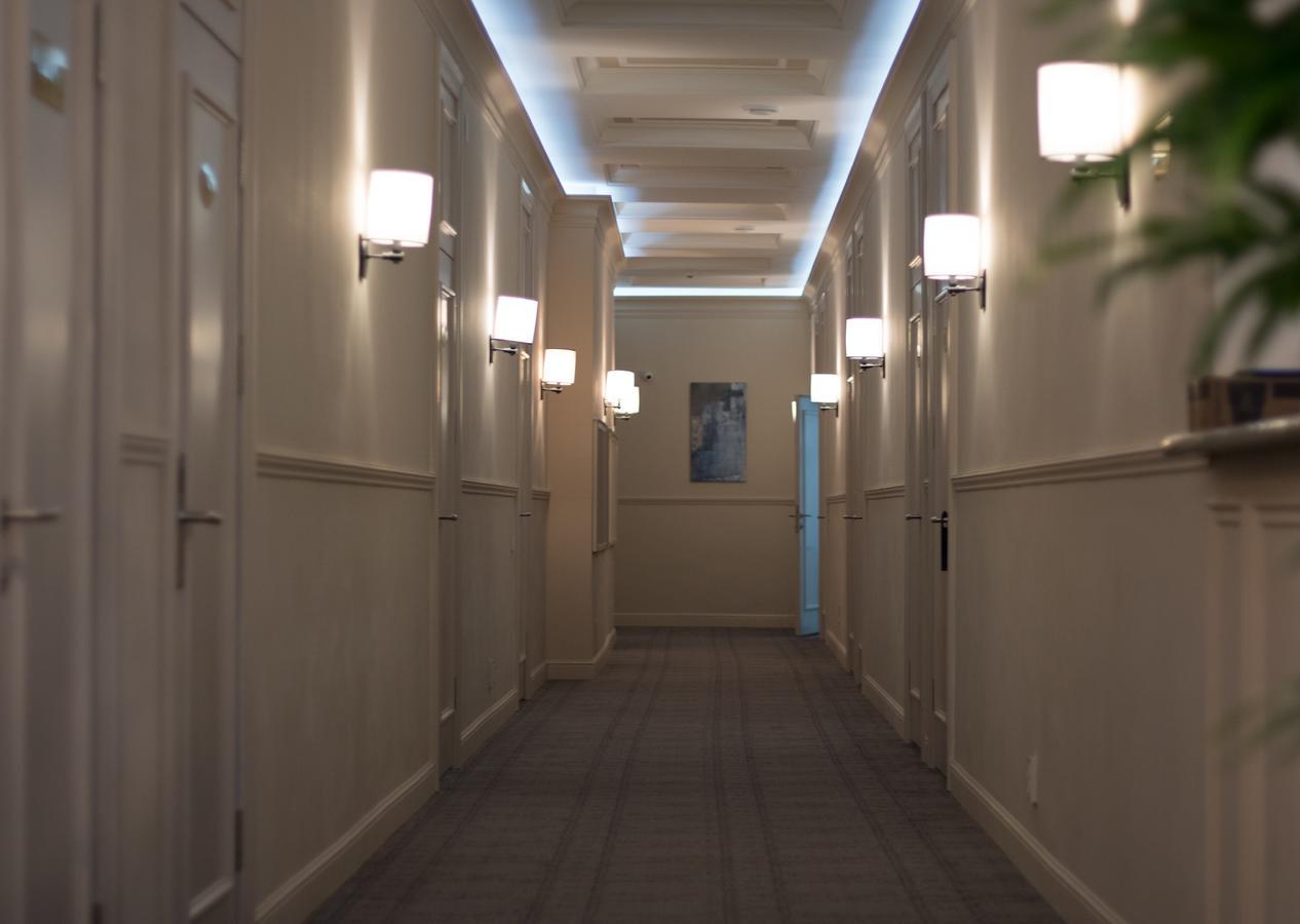 Madison Ave Hotel Bishkek Exterior photo